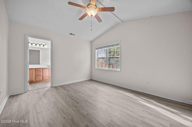 4015 W T Whitehead Drive, Jacksonville, NC 28546