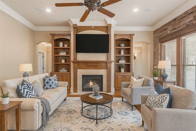 1053 Fawn Hollow, Bossier City, LA 71111