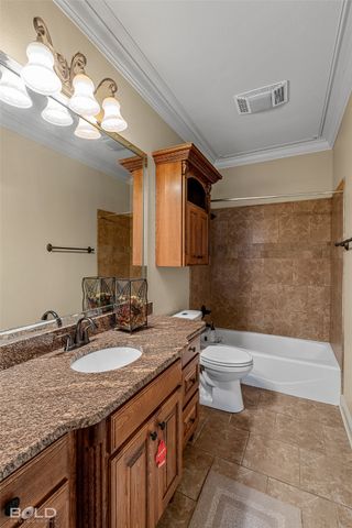 1053 Fawn Hollow, Bossier City, LA 71111