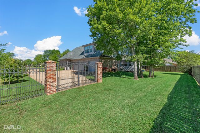 1053 Fawn Hollow, Bossier City, LA 71111