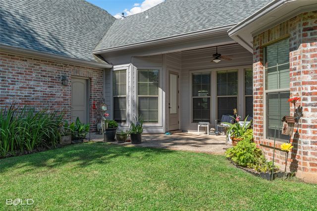 1053 Fawn Hollow, Bossier City, LA 71111