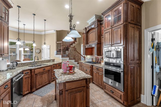 1053 Fawn Hollow, Bossier City, LA 71111