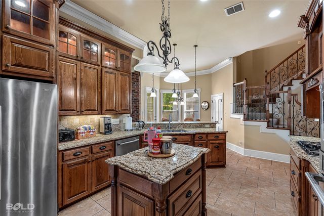 1053 Fawn Hollow, Bossier City, LA 71111