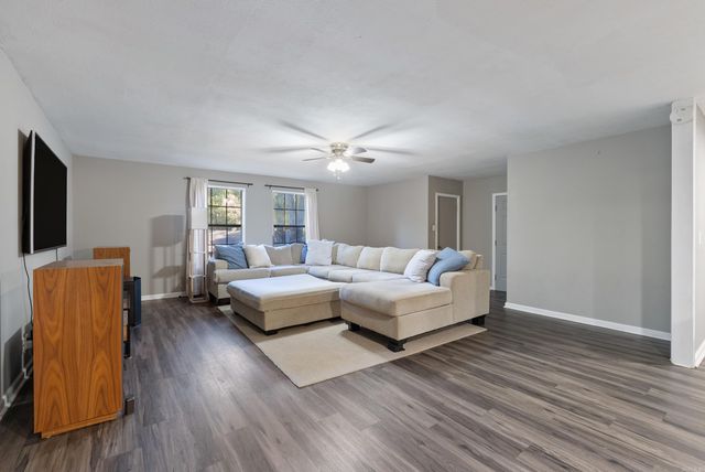 10301 Short Marche Road, North Little Rock, AR 72113