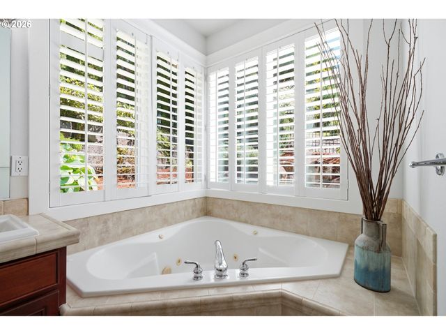16001 Ne 26TH Ct, Ridgefield, WA 98642
