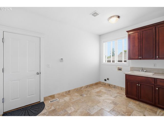 16001 Ne 26TH Ct, Ridgefield, WA 98642