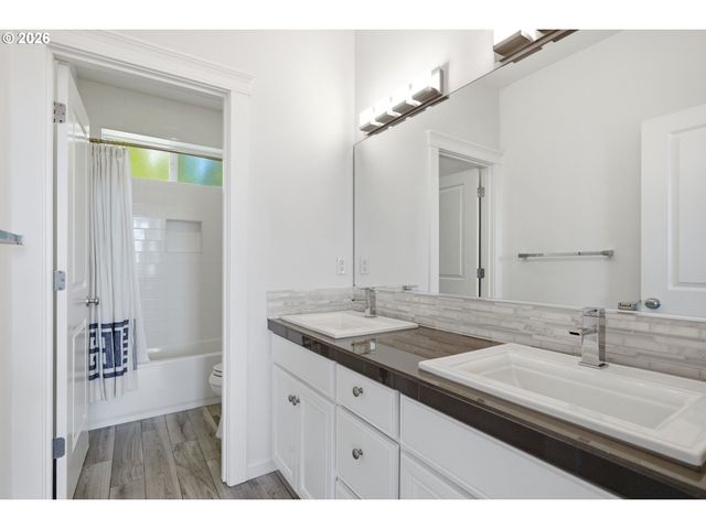 16001 Ne 26TH Ct, Ridgefield, WA 98642