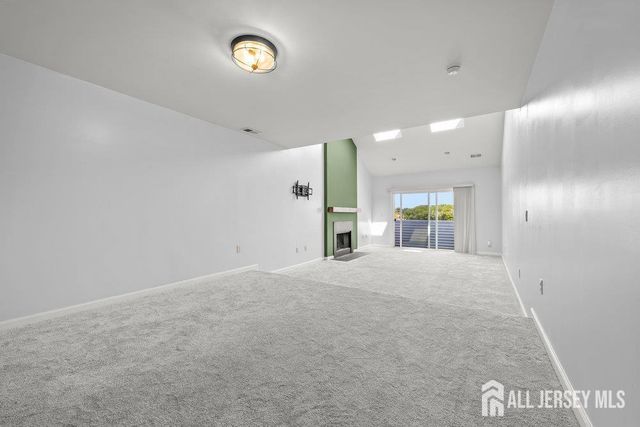 806 Jesse Way, Piscataway, NJ 08854