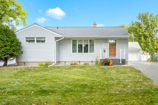 207 23rd Avenue N, Fargo, ND 58102