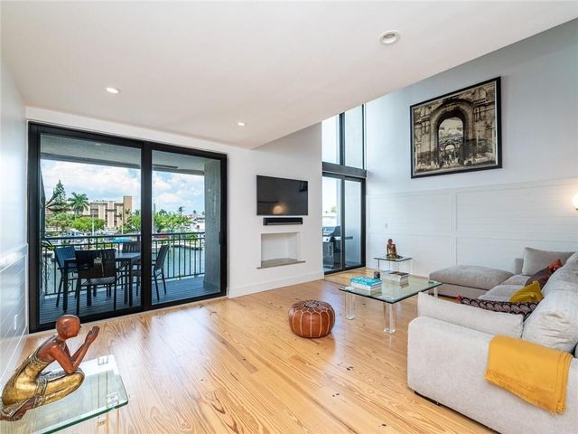 33 Port Side Drive 33C, Fort Lauderdale, FL 33316