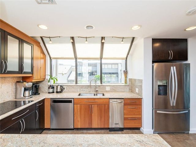 33 Port Side Drive 33C, Fort Lauderdale, FL 33316