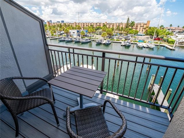 33 Port Side Drive 33C, Fort Lauderdale, FL 33316