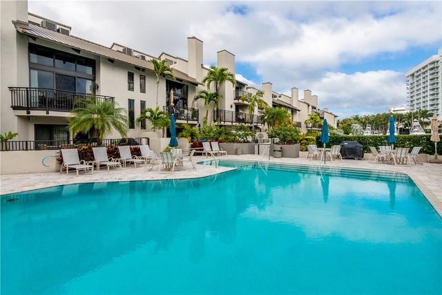 33 Port Side Drive 33C, Fort Lauderdale, FL 33316