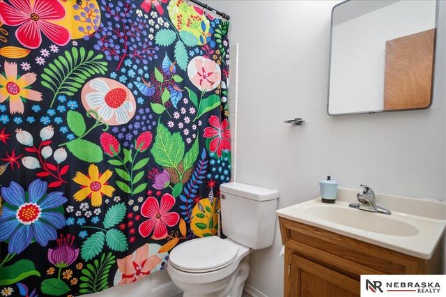 6311 Parker Street, Omaha, NE 68104