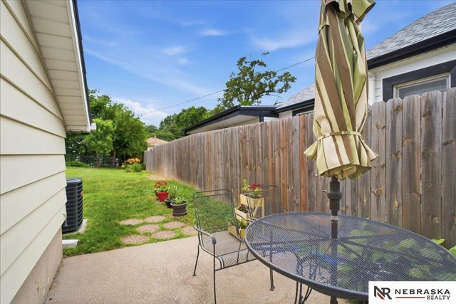 6311 Parker Street, Omaha, NE 68104