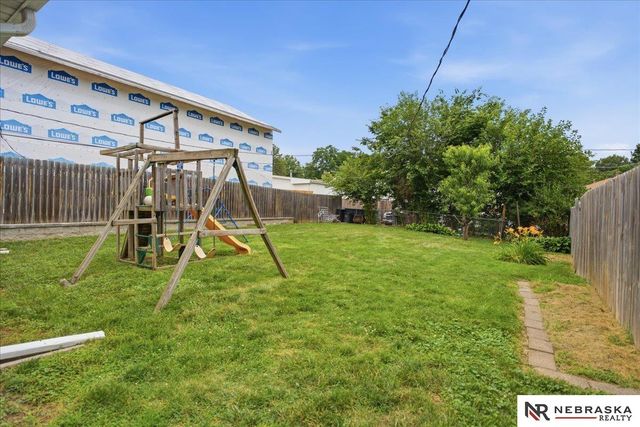 6311 Parker Street, Omaha, NE 68104