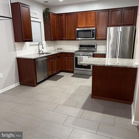 2449 MEDFORD CT, Crofton, MD 21114