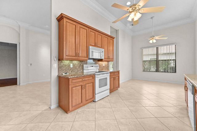 6823 Fabiano Circle, Boynton Beach, FL 33437