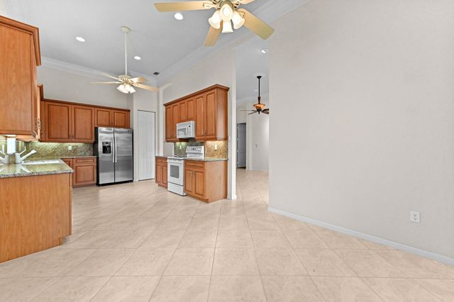 6823 Fabiano Circle, Boynton Beach, FL 33437