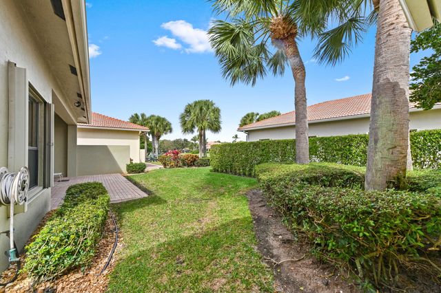6823 Fabiano Circle, Boynton Beach, FL 33437