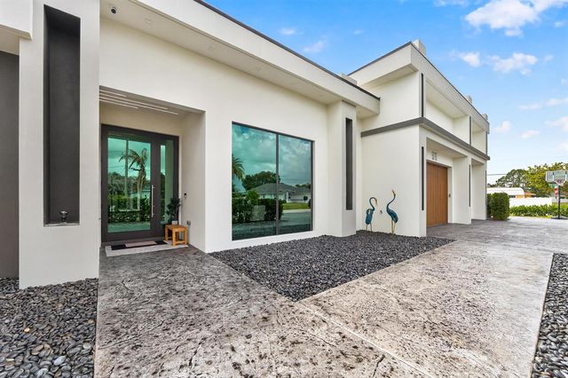 5775 NW Canada Street, Port St. Lucie, FL 34986