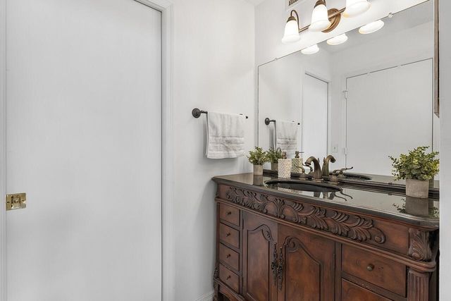 1965 Westminster Circle 6, Vero Beach, FL 32966