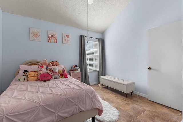 1965 Westminster Circle 6, Vero Beach, FL 32966