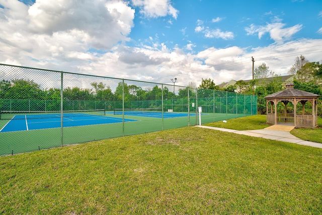 1965 Westminster Circle 6, Vero Beach, FL 32966