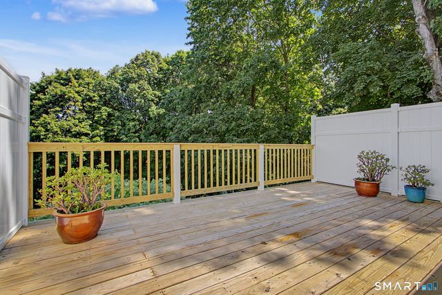 19 Governors Lane, Bethel, CT 06801