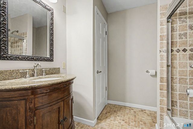 19 Governors Lane, Bethel, CT 06801