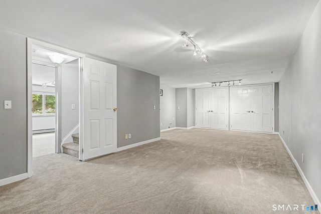 19 Governors Lane, Bethel, CT 06801