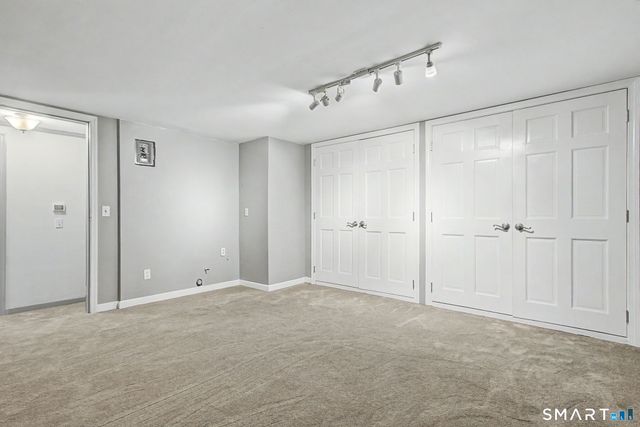 19 Governors Lane, Bethel, CT 06801