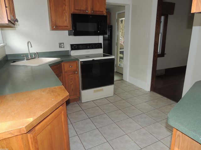 506 Hawthorn Avenue, Royal Oak, MI 48067