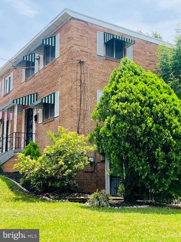 4901 FITCH PL NE, Washington, DC 20019