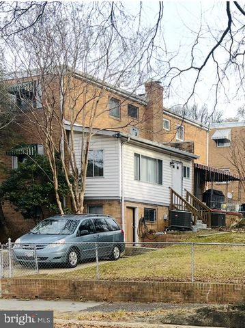 4901 FITCH PL NE, Washington, DC 20019
