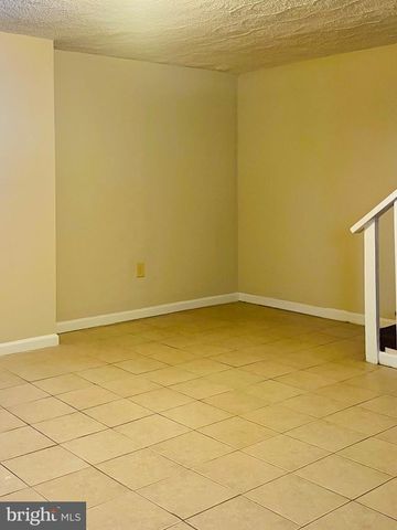 4901 FITCH PL NE, Washington, DC 20019