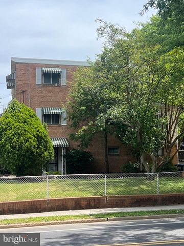 4901 FITCH PL NE, Washington, DC 20019