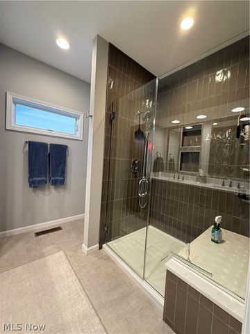 9154 Pleasant Ridge Circle, North Ridgeville, OH 44039