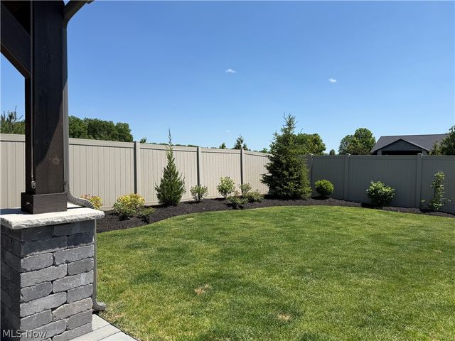 9154 Pleasant Ridge Circle, North Ridgeville, OH 44039