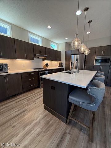 9154 Pleasant Ridge Circle, North Ridgeville, OH 44039