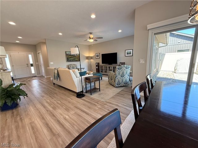 9154 Pleasant Ridge Circle, North Ridgeville, OH 44039
