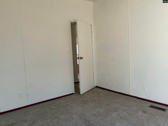 6726 E Peach Road, Ridgeway, SC 29130