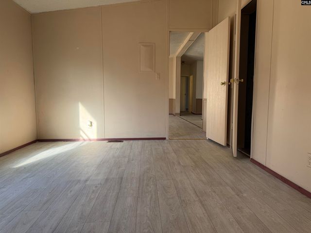 6726 E Peach Road, Ridgeway, SC 29130