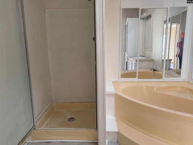 6726 E Peach Road, Ridgeway, SC 29130