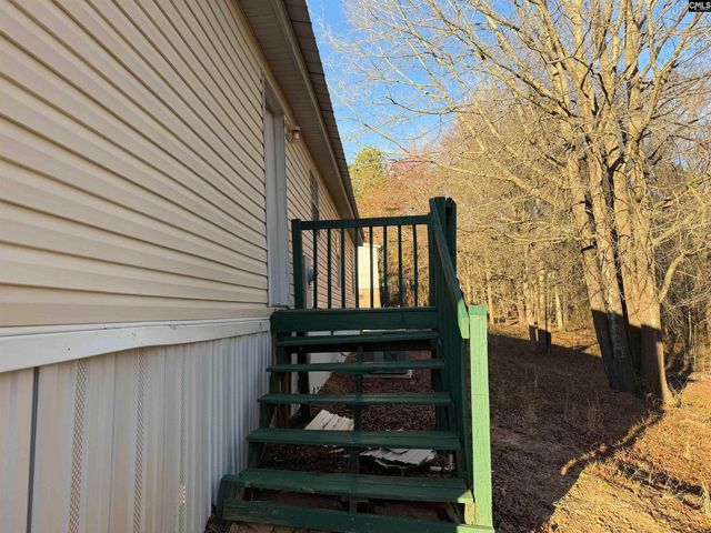 6726 E Peach Road, Ridgeway, SC 29130