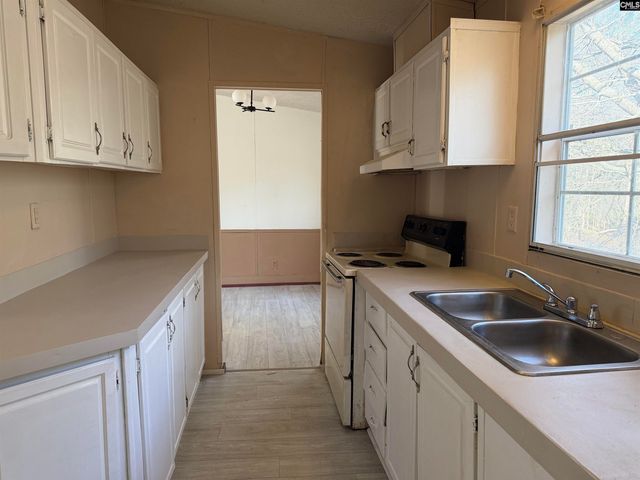 6726 E Peach Road, Ridgeway, SC 29130