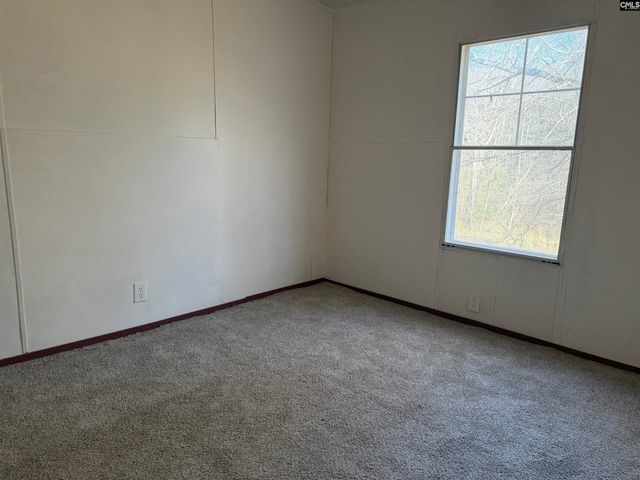 6726 E Peach Road, Ridgeway, SC 29130