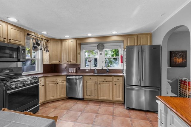 229 Fulton St, Medford, MA 02155