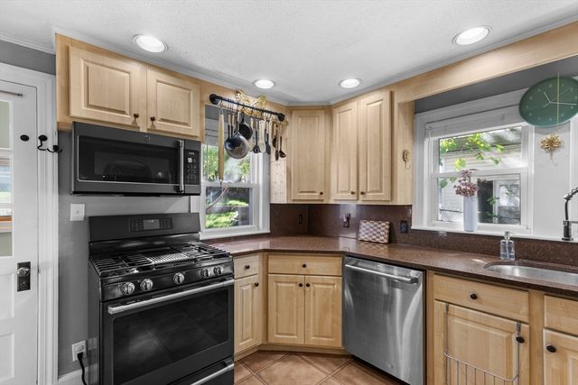 229 Fulton St, Medford, MA 02155
