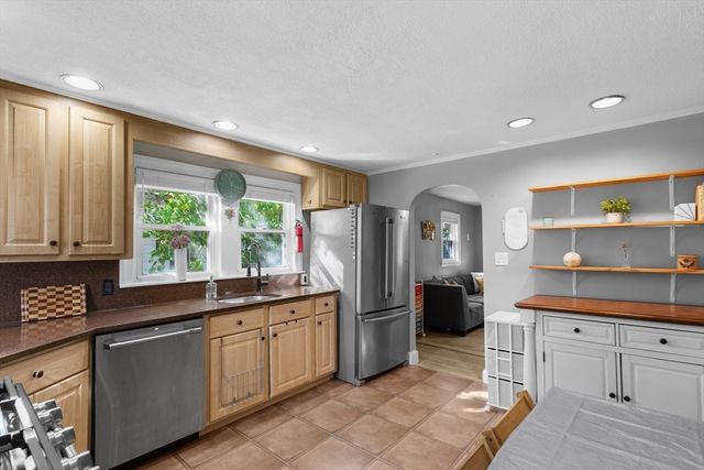 229 Fulton St, Medford, MA 02155